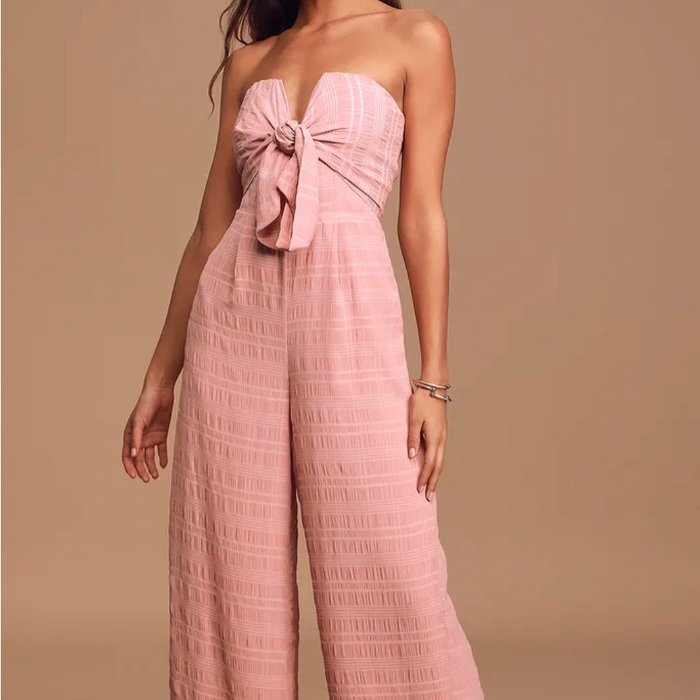 Pink/mauve Lulus jumpsuit, wide leg, strapless, size s, never worn with tags